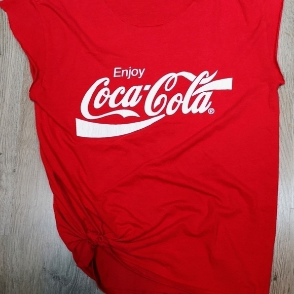 Shop TheStyleMinr Collection for 70s Vintage Classic "Coca-Cola" T-shirt top - Picture 1 of 3